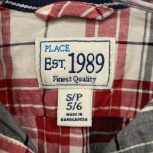 Load image into Gallery viewer, plaid button down shirt
