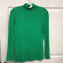 Load image into Gallery viewer, Turtle-neck top
