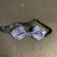 Load image into Gallery viewer, Clip-on bowtie w/whales&amp;Polkadots
