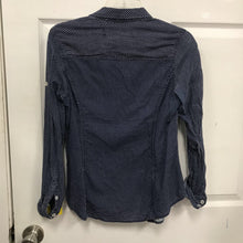 Load image into Gallery viewer, Polka Dot button up top
