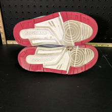 Load image into Gallery viewer, Girl&#39;s SC-3 Basketball Shoes
