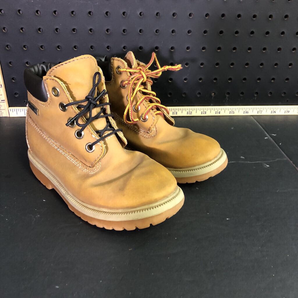 Boy's boots