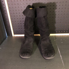 Load image into Gallery viewer, Girl's boots
