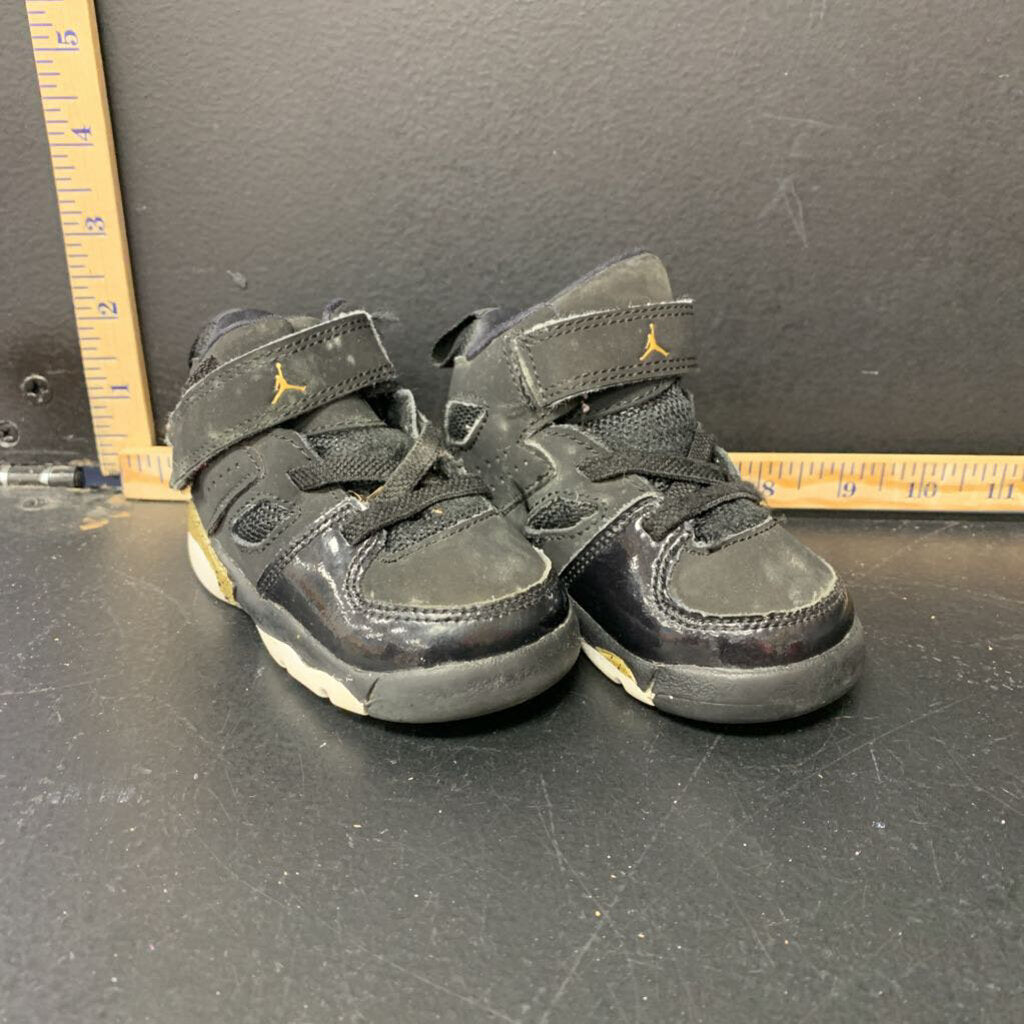 boy air jordan sneakers