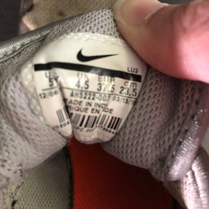 Boy's Air max axis