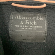 Load image into Gallery viewer, Sweatshirt

