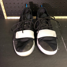Load image into Gallery viewer, Boy&#39;s Zoom Shoes
