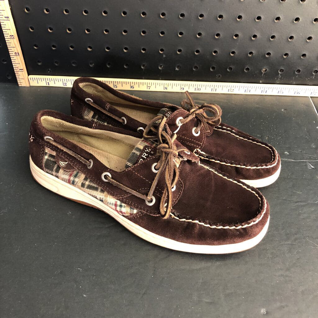 Boy's shoes