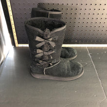 Load image into Gallery viewer, Girl's boots w/bows
