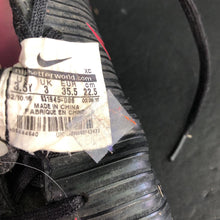 Load image into Gallery viewer, Girl&#39;s Mercurial Vapor X cleats
