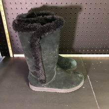 Load image into Gallery viewer, Girls boots
