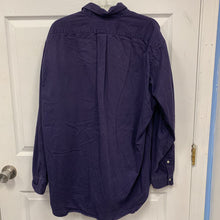 Load image into Gallery viewer, Button up shirt
