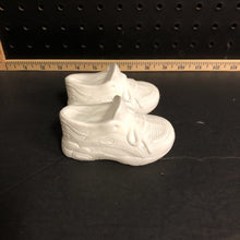 Load image into Gallery viewer, plastic doll sneakers(28"doll)
