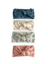 Load image into Gallery viewer, Blue River Bow Headwrap
