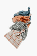 Load image into Gallery viewer, Blooming Knotted Hat
