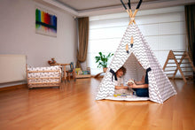 Load image into Gallery viewer, XL Teepee Tent and Play Mat Set
