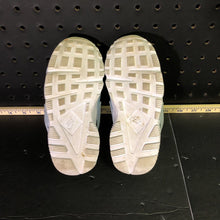 Load image into Gallery viewer, girls Huarache sneakers
