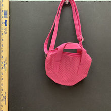 Load image into Gallery viewer, Handbag w/cut out hearts
