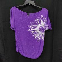 Load image into Gallery viewer, flower top
