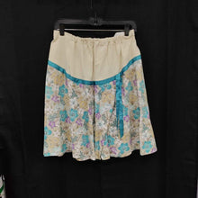 Load image into Gallery viewer, flower skirt
