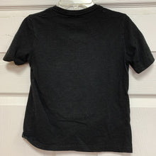 Load image into Gallery viewer, &quot;we come in peace pizza&quot; t-shirt
