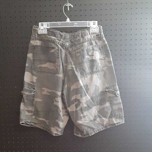 camo cargo shorts