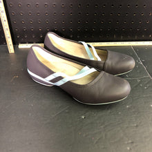Load image into Gallery viewer, girls shoes

