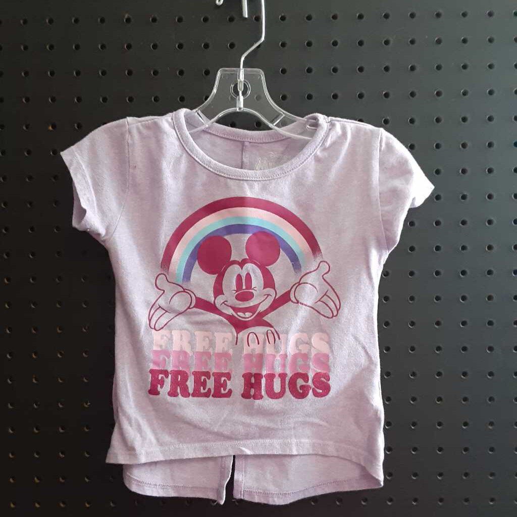 'Free hugs