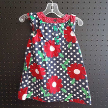 Load image into Gallery viewer, Sleeveless flower and polkadot dress
