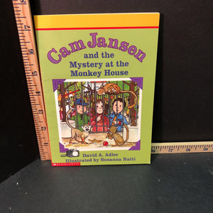 The Mystery at Monkey House(Cam Jansen)(David A. Adler) -series