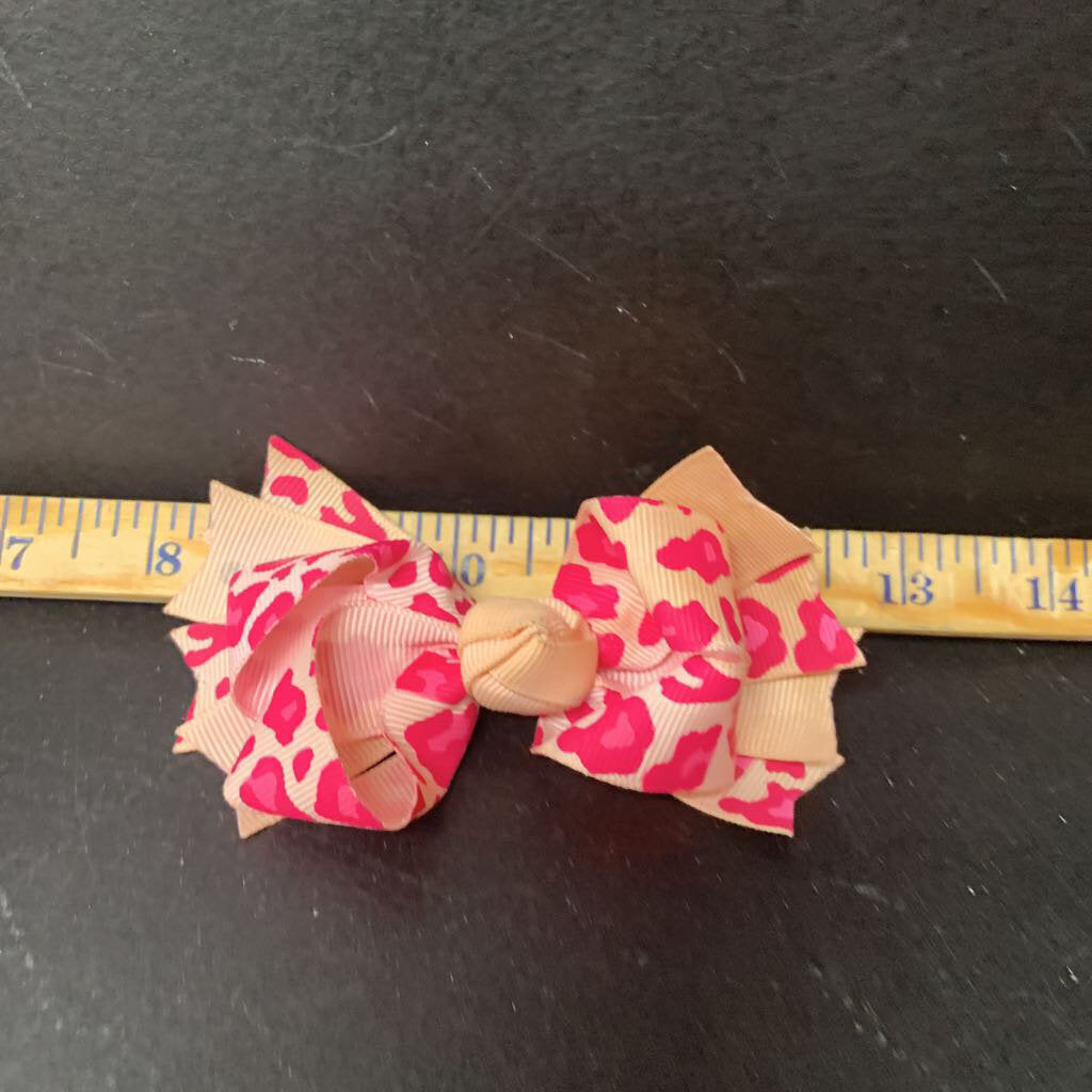 cheetah print clip-on hairbow