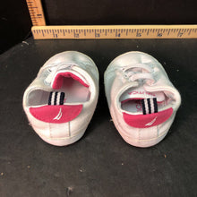 Load image into Gallery viewer, girls crib shoes
