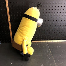 Load image into Gallery viewer, Minion Kevin w/ belt
