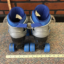 Load image into Gallery viewer, Adjustable Quad Roller skates
