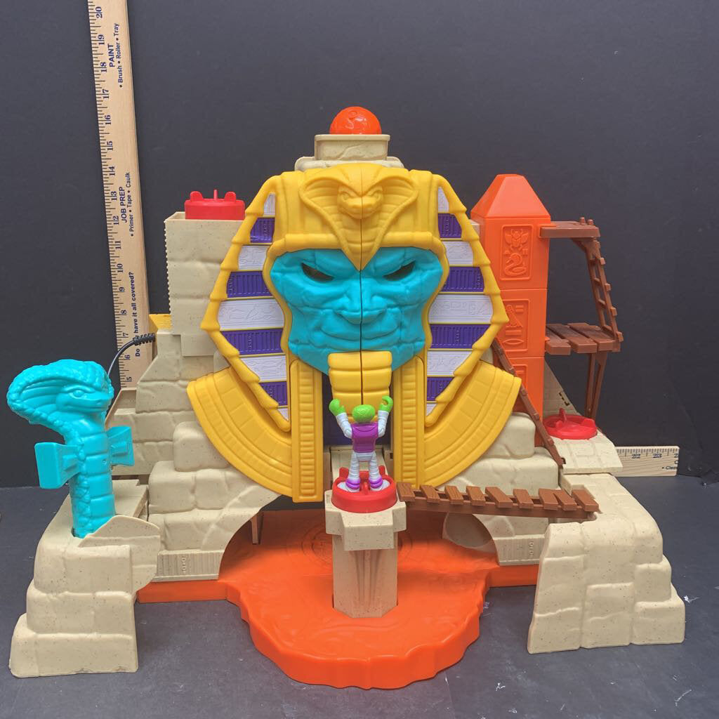 Fisher price serpent strike 2024 pyramid