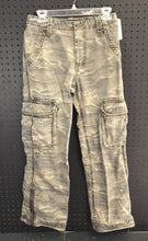 Load image into Gallery viewer, Camouflage cargo pants
