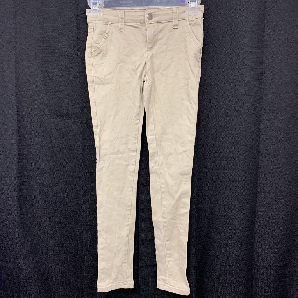 khaki pants
