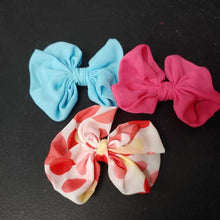 Load image into Gallery viewer, 3 pcs set of 3&#39; Hairbows
