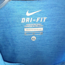 Load image into Gallery viewer, solid hooded shirt
