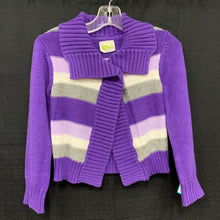 Load image into Gallery viewer, Button sweater
