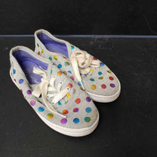 Load image into Gallery viewer, Girls polka dot slip on sneakers
