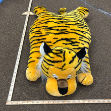 Load image into Gallery viewer, Giant tiger
