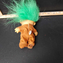 Load image into Gallery viewer, Vinatge Trolls doll w/brown outfit
