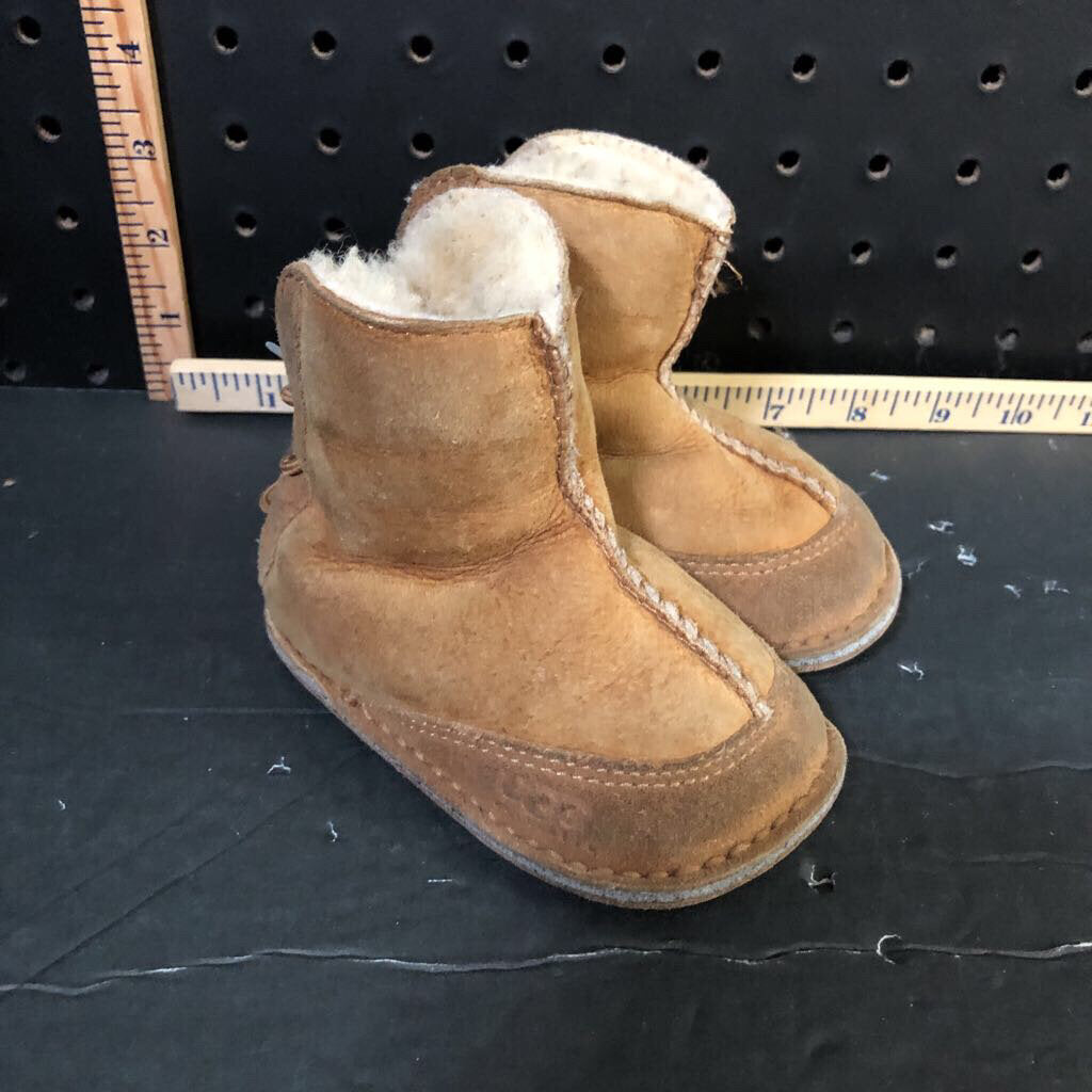 Girls winter boots