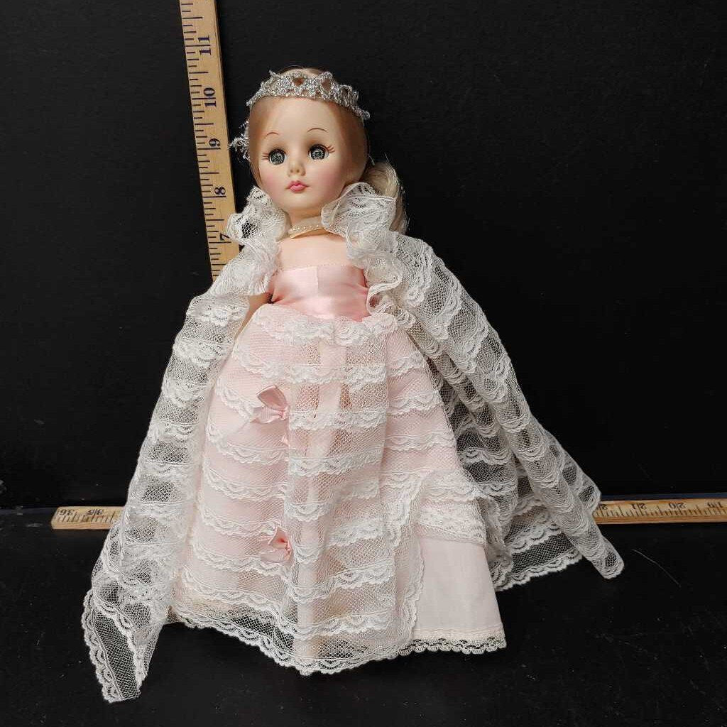 Collectible vintage Cinderella doll