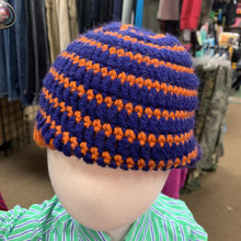 Load image into Gallery viewer, knitted winter hat
