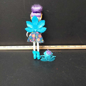 Patter peacock doll w/flap