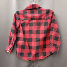 Load image into Gallery viewer, plaid button down shirt
