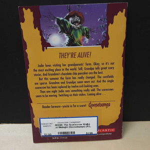 The Scarecrow Walks at Midnight (Goosebumps) (R.L. Stine) -series