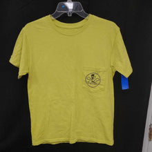 Load image into Gallery viewer, skull w/ fishing hooks t shirt w/pocket
